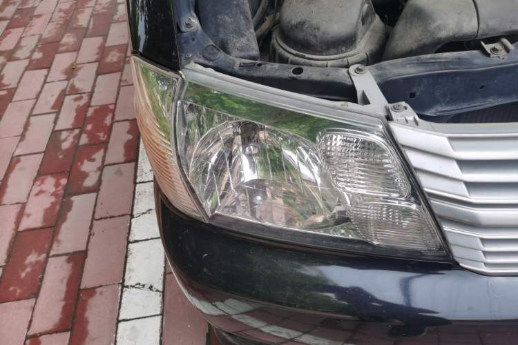 Used Jinbei Express 2017 2.0L Comfort Version V19 Right Front Headlight