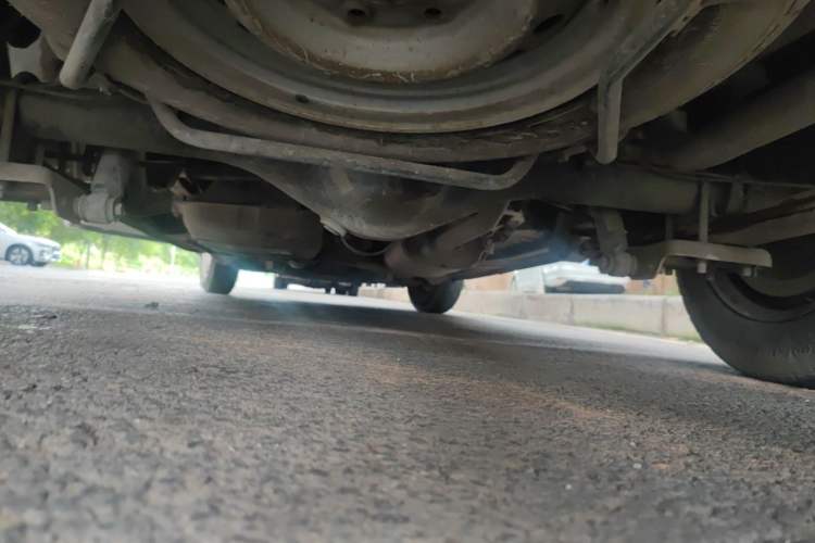 Used Jinbei Express 2017 2.0L Standard Version V19 Chassis Rear