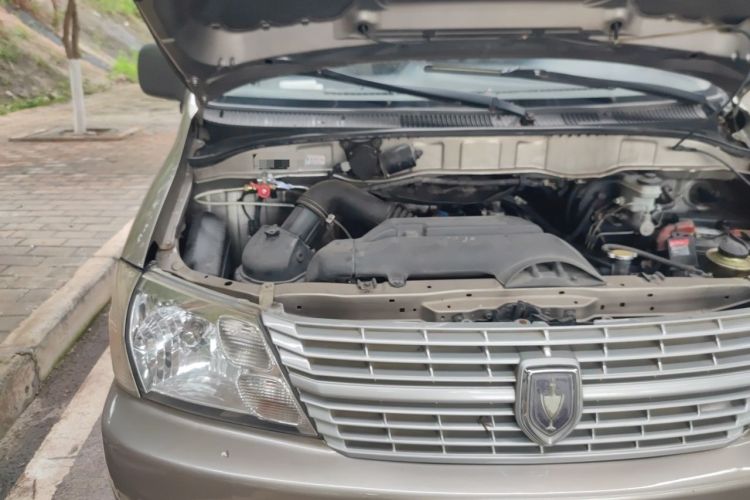 Used Jinbei Express 2017 2.0L Standard Version V19 Engine Bay Right