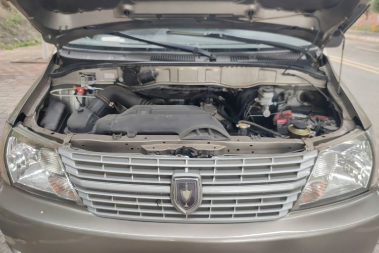 Used Jinbei Express 2017 2.0L Standard Version V19 Engine Bay