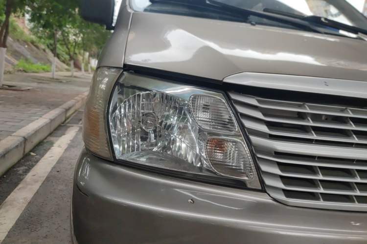 Used Jinbei Express 2017 2.0L Standard Version V19 Right Front Headlight