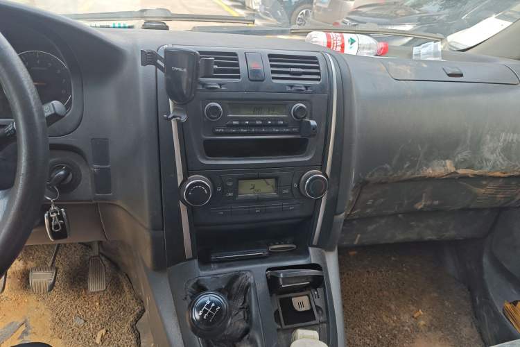 Used Jinbei Express 2017 2.0L Standard Version V19 Audio And AC Panel