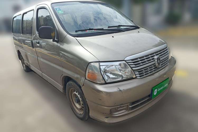 Used Jinbei Express 2017 2.0L Standard Version V19 Front Right 45 Deg