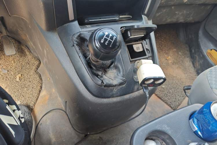 Used Jinbei Express 2017 2.0L Standard Version V19 Gear Lever