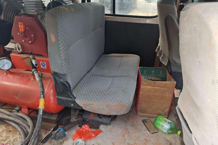 Used Jinbei Express 2017 2.0L Standard Version V19 Left Rear Seat