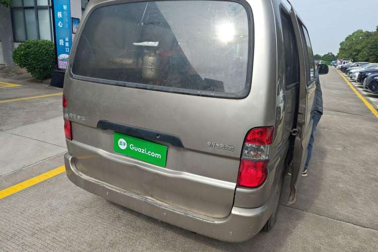 Used Jinbei Express 2017 2.0L Standard Version V19 Rear Right 45 Deg