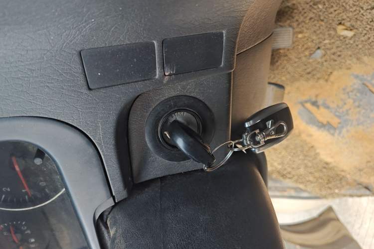 Used Jinbei Express 2017 2.0L Standard Version V19 Vehicle Key