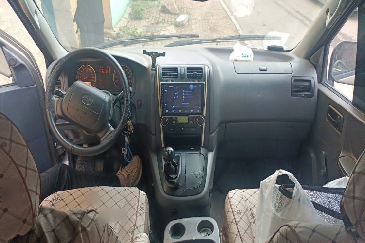 Used Jinbei Express 2017 2.0L Standard Version V19 Center Console