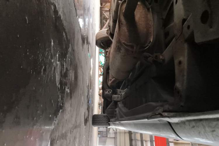 Used Jinbei Express 2017 2.0L Standard Version V19 Chassis Rear Right