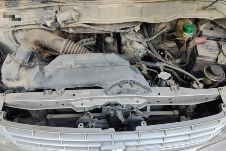 Used Jinbei Express 2017 2.0L Standard Version V19 Engine Bay
