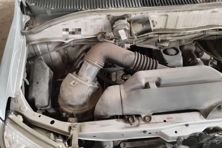 Used Jinbei Express 2017 2.0L Standard Version V19 Engine Bay Right