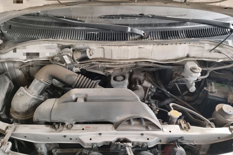 Used Jinbei Express 2017 2.0L Standard Version V19 Engine Bay