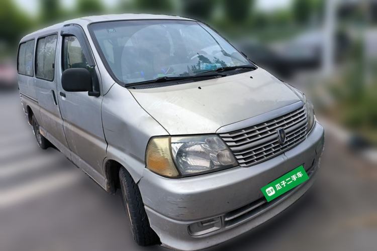 Used Jinbei Express 2017 2.0L Standard Version V19 Front Right 45 Deg