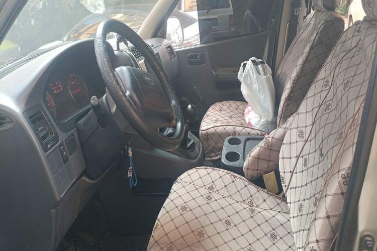 Used Jinbei Express 2017 2.0L Standard Version V19 Left Front Seat