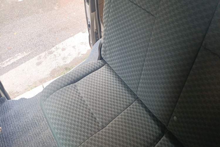 Used Jinbei Express 2017 2.0L Standard Version V19 Left Rear Seat