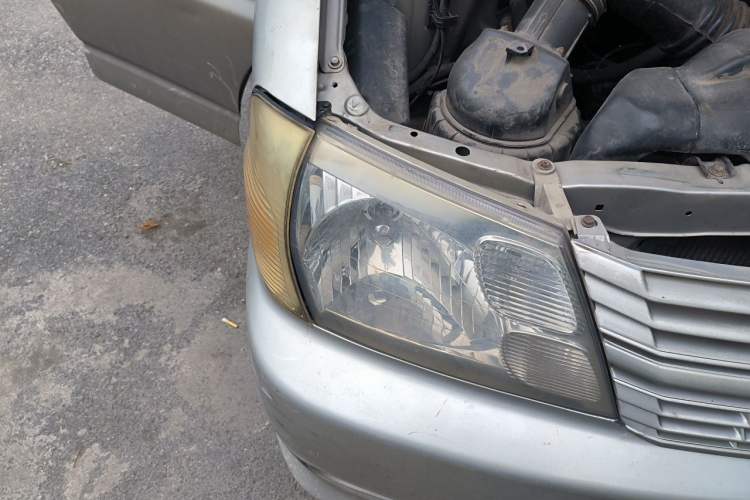 Used Jinbei Express 2017 2.0L Standard Version V19 Right Front Headlight