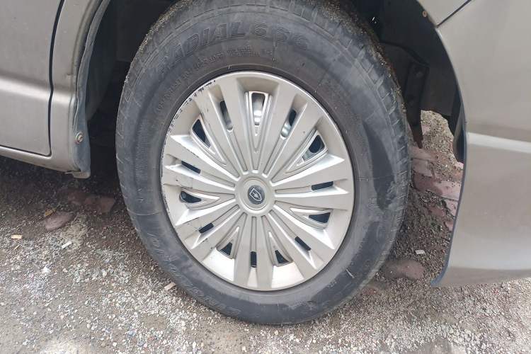 Used Jinbei Express 2017 2.0L Standard Version V19 Right Front Wheel Hub