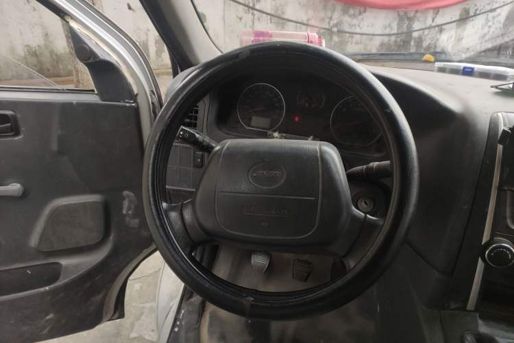 Used Jinbei Express 2017 2.0L Standard Version V19 Steering Wheel