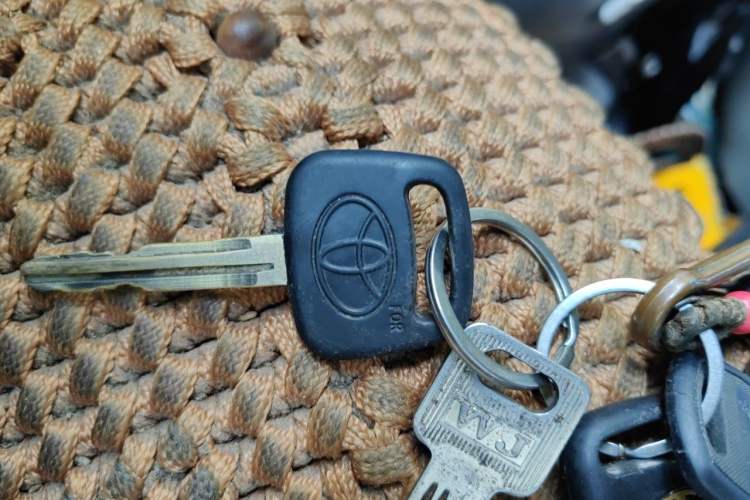Used Jinbei Express 2017 2.0L Standard Version V19 Vehicle Key