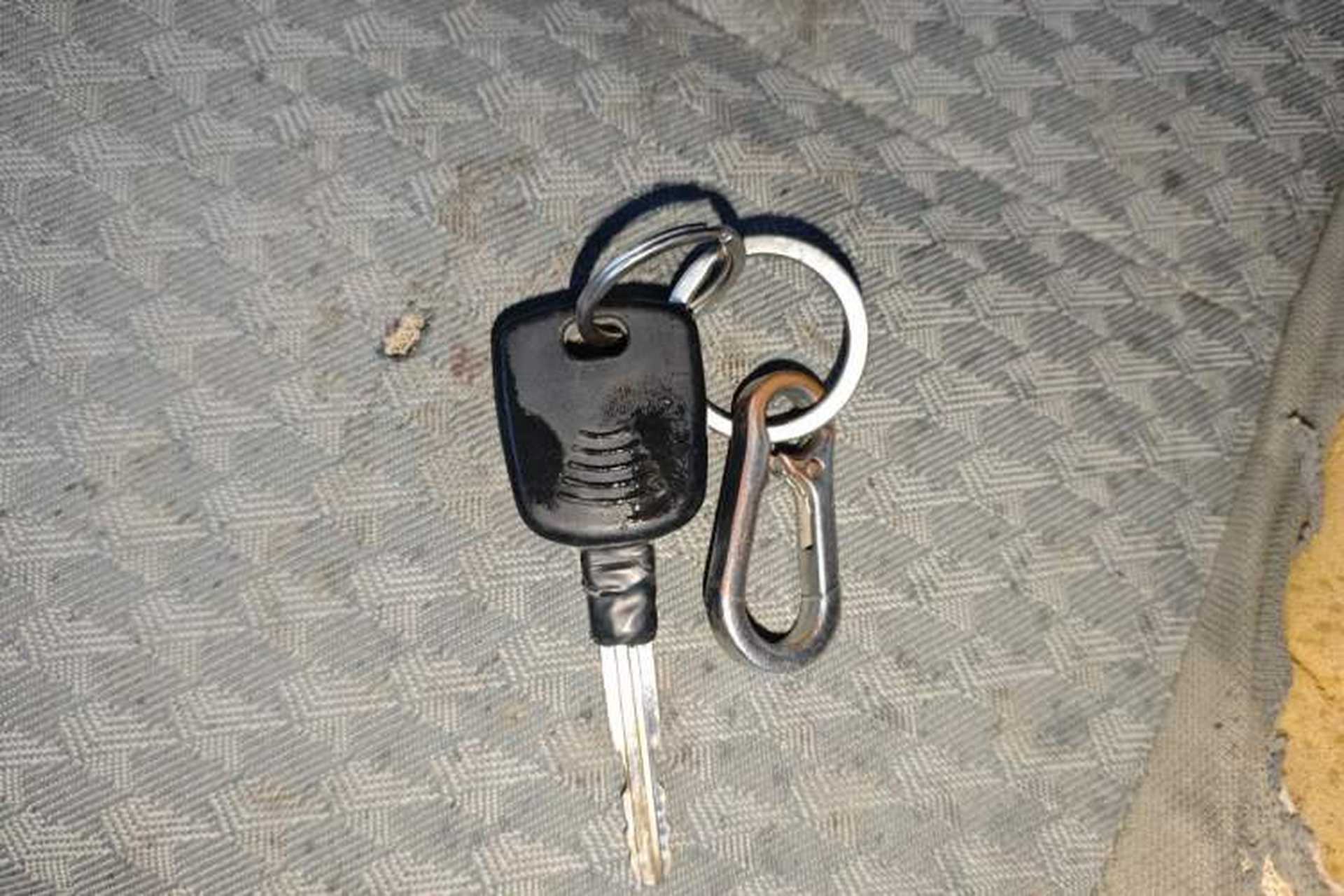 Used Jinbei Express 2017 2.0L Comfort Version V19 Vehicle Key