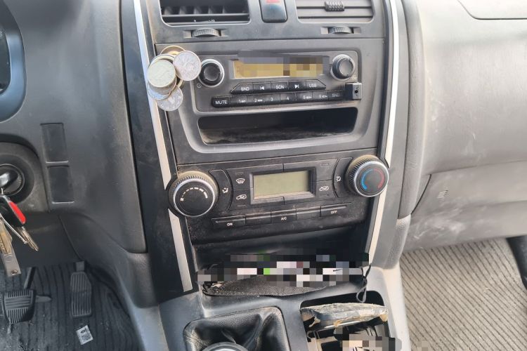 Used Jinbei Express 2017 2.0L Standard Version V19 Audio And AC Panel