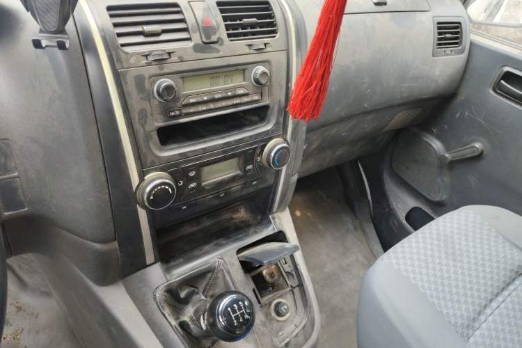 Used Jinbei Express 2017 2.0L Standard Version V19 Audio And AC Panel