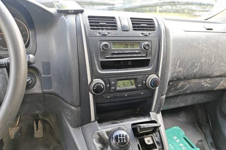 Used Jinbei Express 2017 2.0L Standard Version V19 Audio And AC Panel