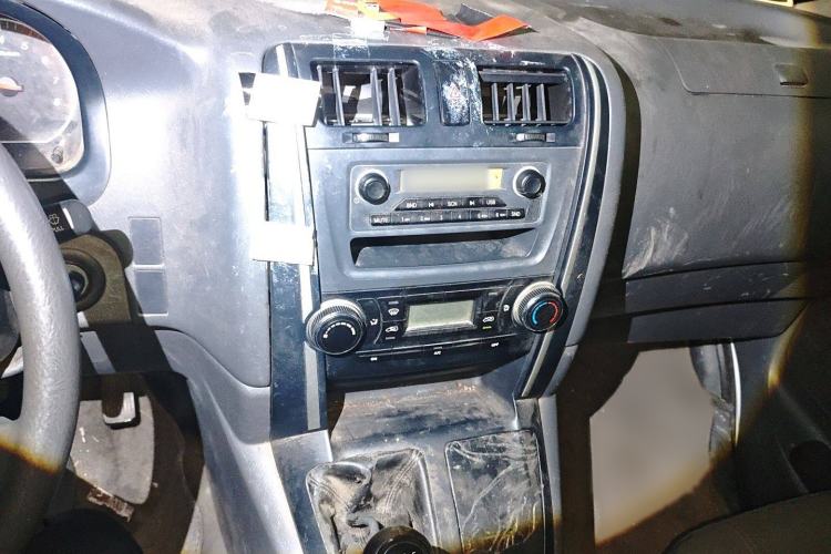 Used Jinbei Express 2017 2.0L Standard Version V19 Audio And AC Panel