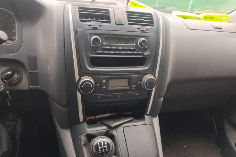 Used Jinbei Express 2017 2.0L Standard Version V19 Audio And AC Panel
