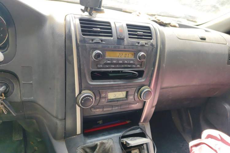 Used Jinbei Express 2017 2.0L Standard Version V19 Audio And AC Panel