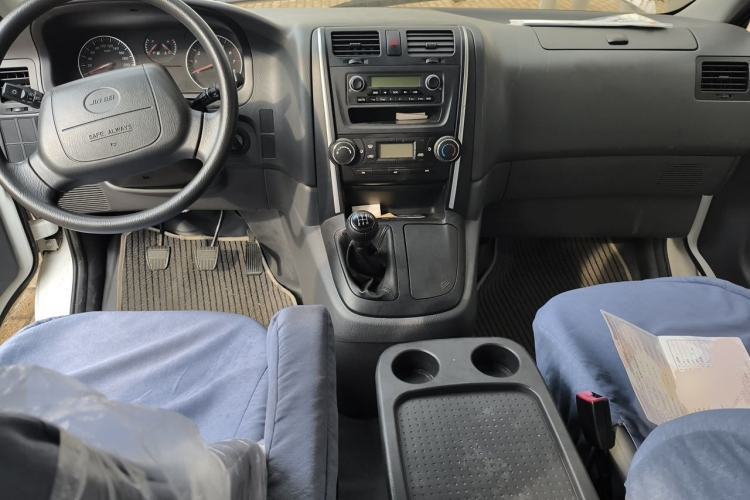 Used Jinbei Express 2017 2.0L Comfort Version V19 Center Console