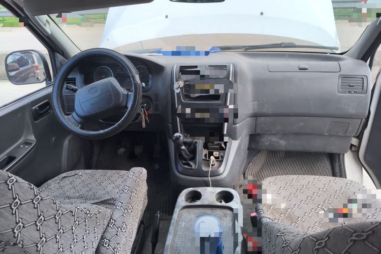 Used Jinbei Express 2017 2.0L Standard Version V19 Center Console
