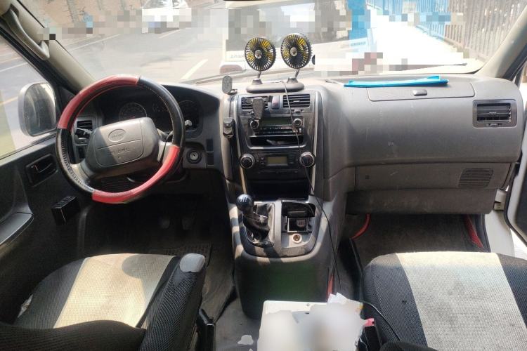 Used Jinbei Express 2017 2.0L Standard Version V19 Center Console