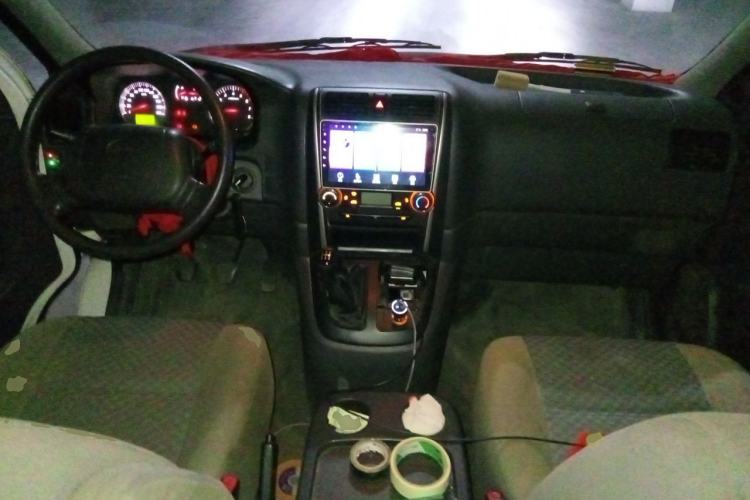 Used Jinbei Express 2017 2.0L Standard Version V19 Center Console