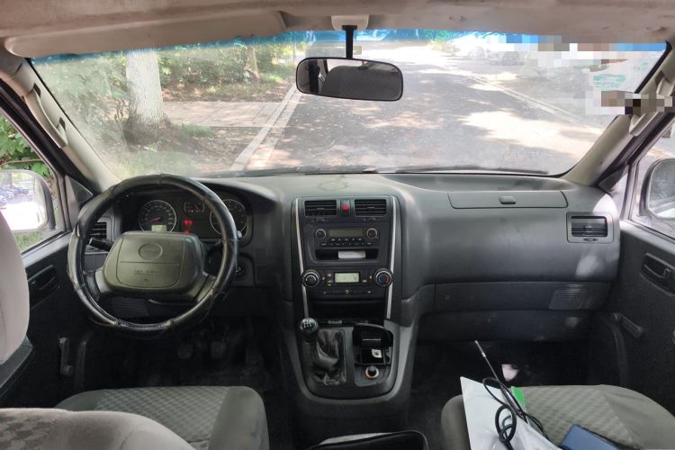 Used Jinbei Express 2017 2.0L Standard Version V19 Center Console