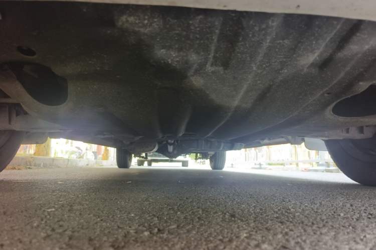 Used Jinbei Express 2017 2.0L Standard Version V19 Chassis Front