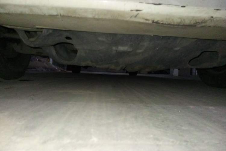 Used Jinbei Express 2017 2.0L Standard Version V19 Chassis Front