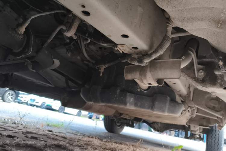 Used Jinbei Express 2017 2.0L Comfort Version V19 Chassis Front Left