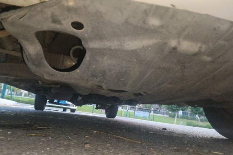 Used Jinbei Express 2017 2.0L Standard Version V19 Chassis Front