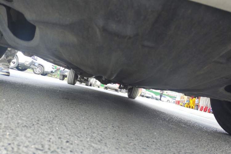 Used Jinbei Express 2017 2.0L Classic Version V19 Chassis Front