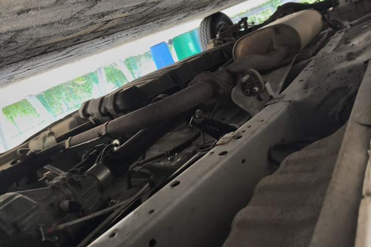 Used Jinbei Express 2017 2.0L Comfort Version V19 Chassis Front Right