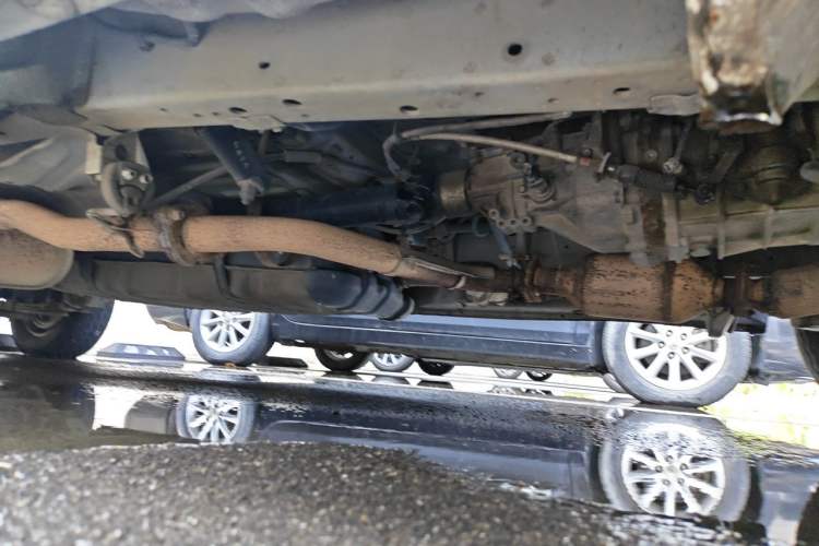 Used Jinbei Express 2017 2.0L Standard Version V19 Chassis Front Right