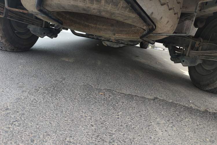Used Jinbei Express 2017 2.0L Standard Version V19 Chassis Rear