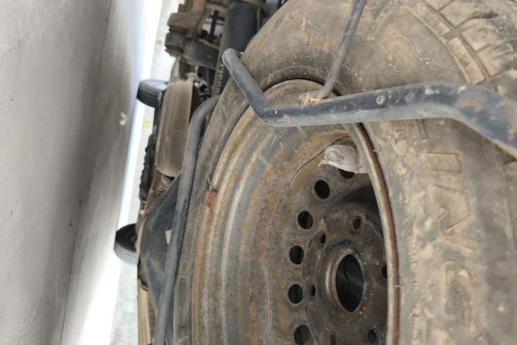 Used Jinbei Express 2017 2.0L Standard Version V19 Chassis Rear