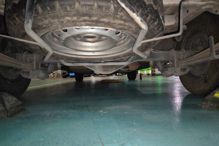 Used Jinbei Express 2017 2.0L Standard Version V19 Chassis Rear