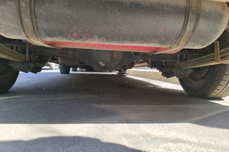 Used Jinbei Express 2017 2.0L Standard Version V19 Chassis Rear