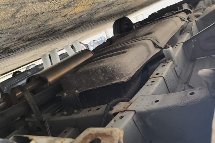 Used Jinbei Express 2017 2.0L Comfort Version V19 Chassis Rear Left