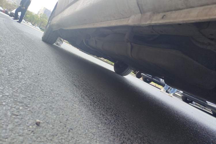 Used Jinbei Express 2017 2.0L Classic Version V19 Chassis Rear Left
