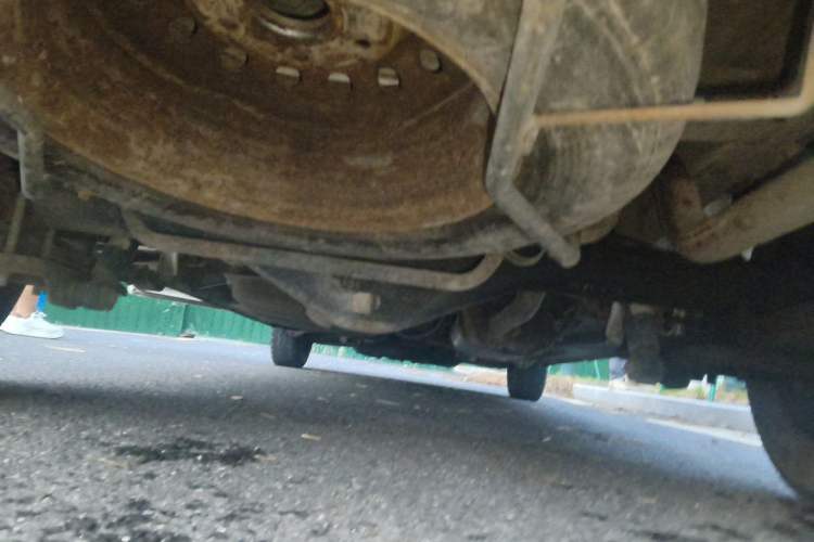 Used Jinbei Express 2017 2.0L Standard Version V19 Chassis Rear