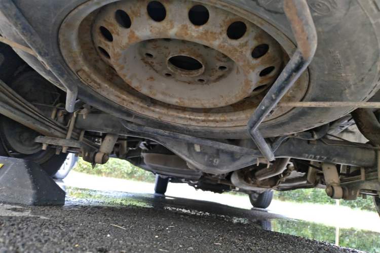 Used Jinbei Express 2017 2.0L Standard Version V19 Chassis Rear